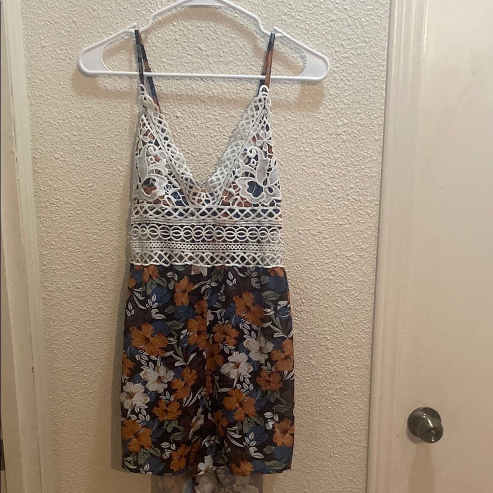 SHEIN Floral Lace tank top size M